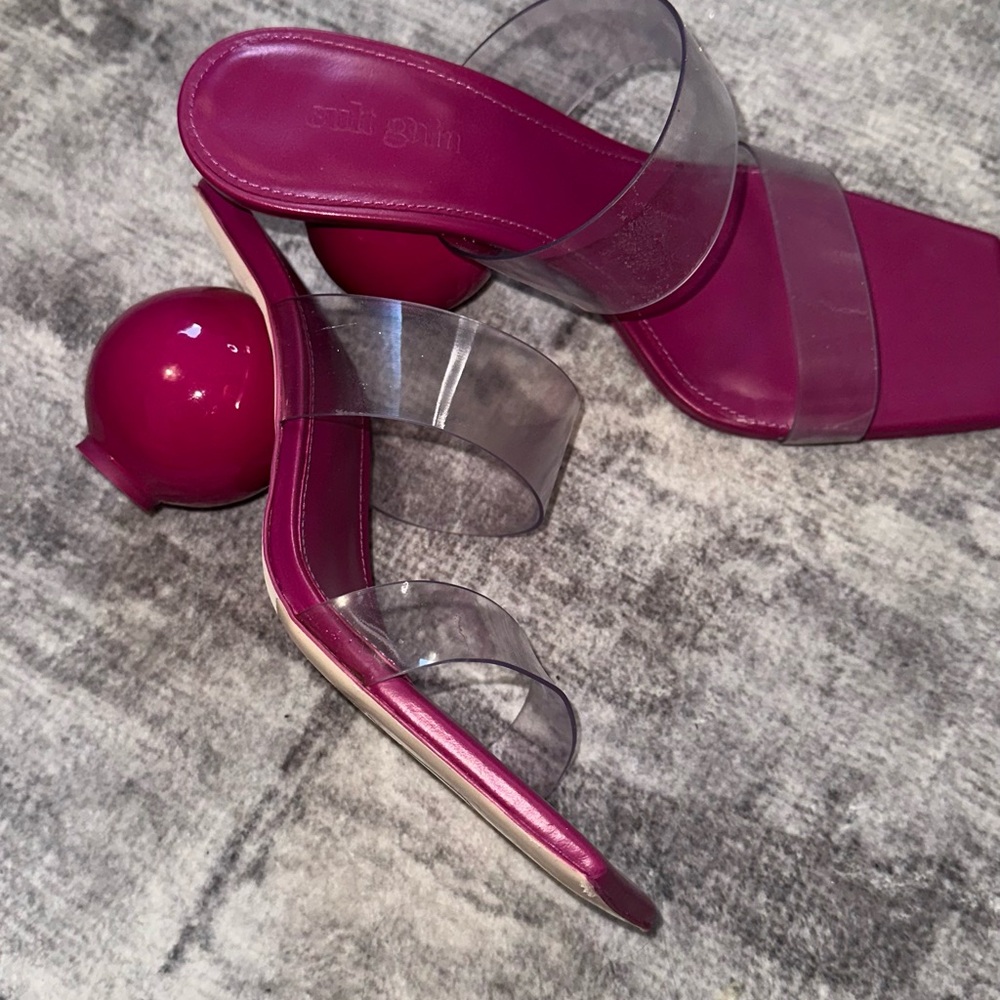 CULT GAIA Nhu Dual-band Sphere Heels NWOT